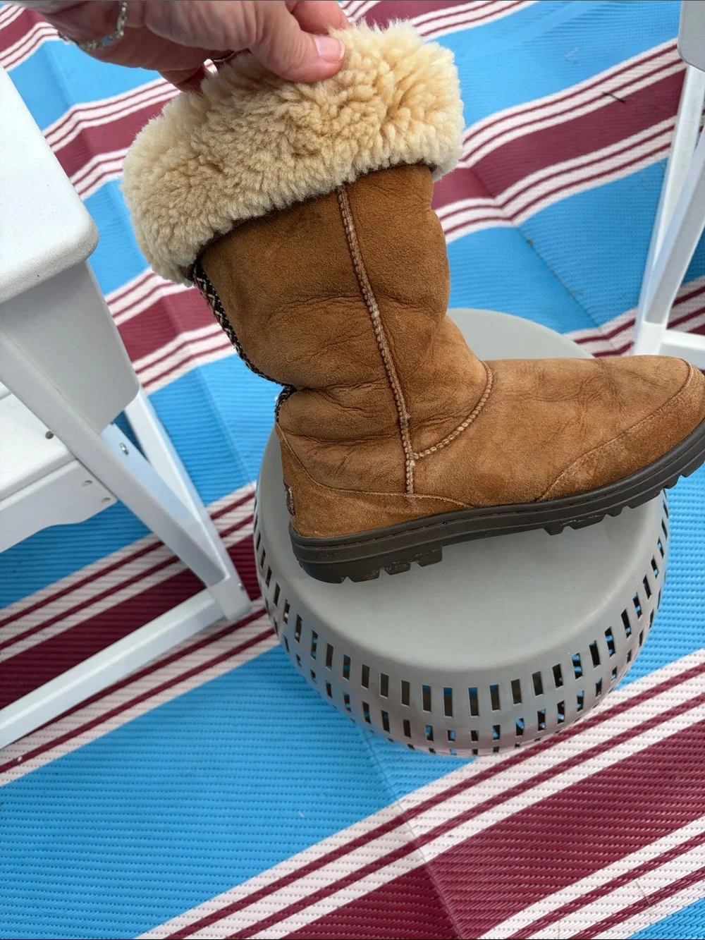 UGG style 5245 women’s boots -w8